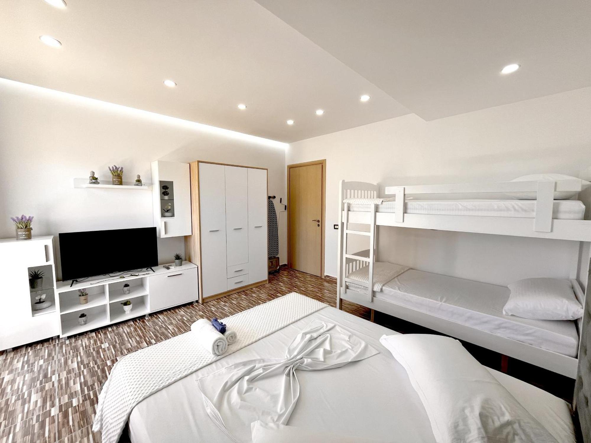 Kam Apartments In The City Center Vlorë 외부 사진