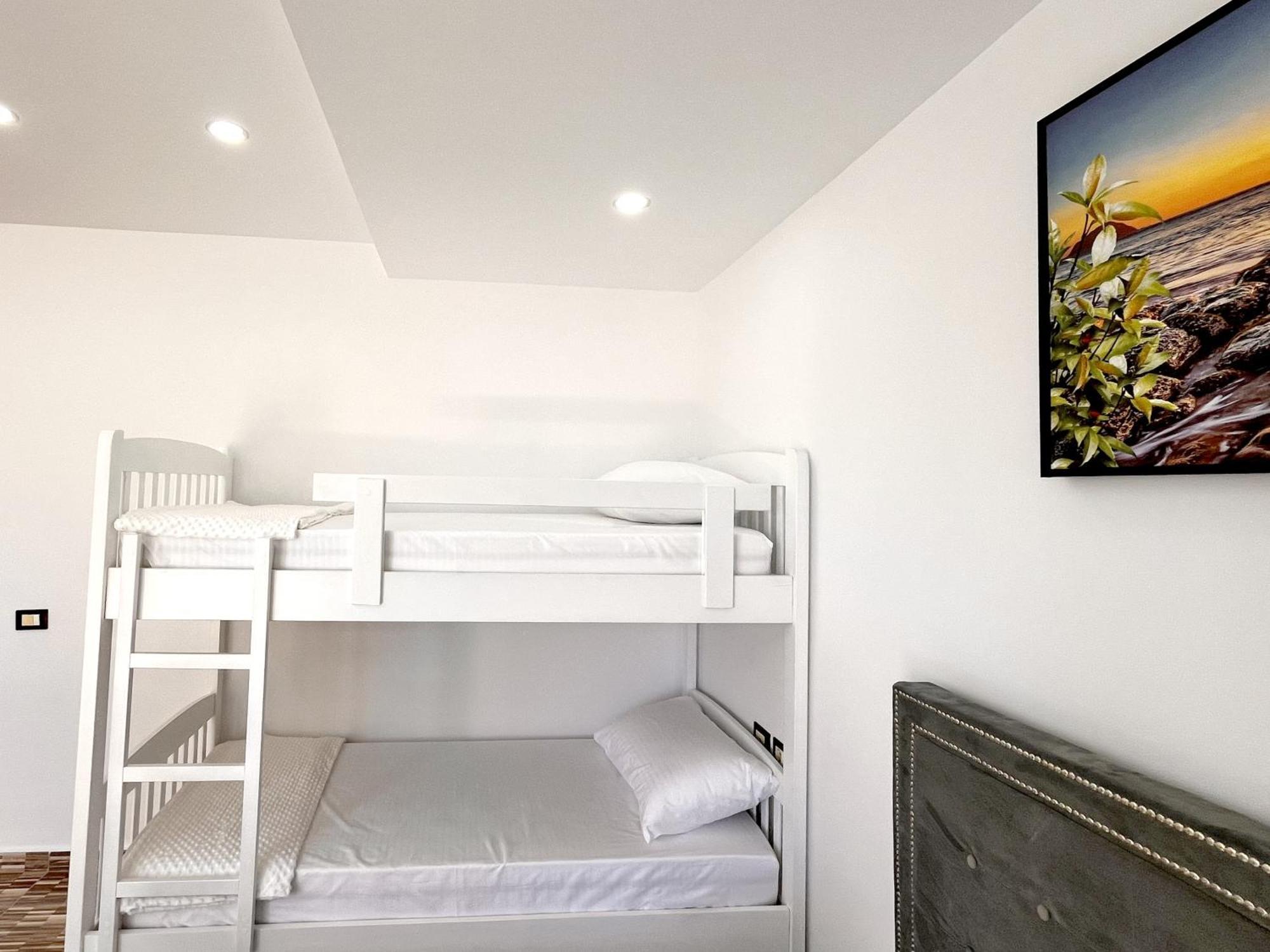 Kam Apartments In The City Center Vlorë 외부 사진